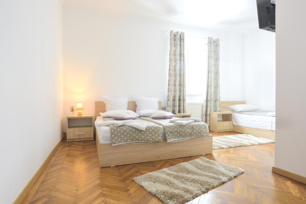 Pension Verona Centru Kaloşvar Dış mekan fotoğraf