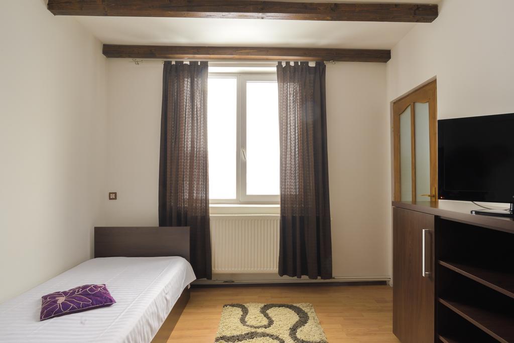 Pension Verona Centru Kaloşvar Dış mekan fotoğraf