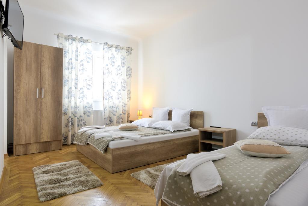 Pension Verona Centru Kaloşvar Dış mekan fotoğraf