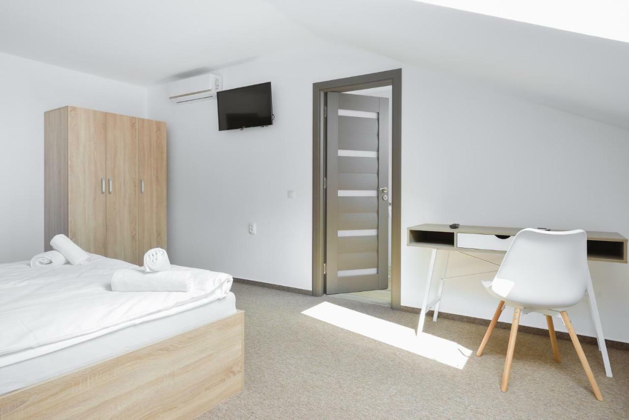 Pension Verona Centru Kaloşvar Dış mekan fotoğraf